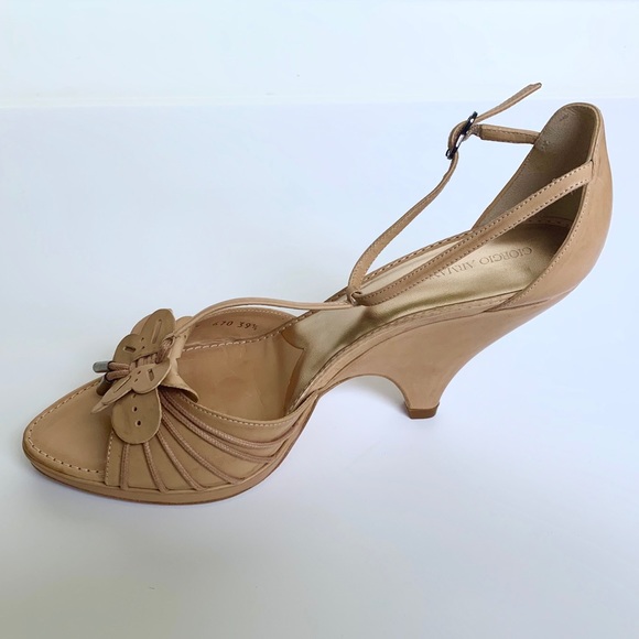 GIORGIO ARMANI Tan Leather Wedges w/ Butterfly